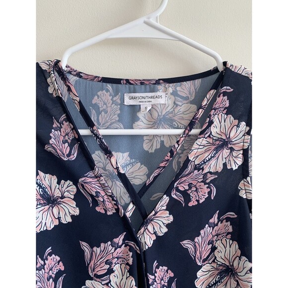 Grayson Threads Blue Floral Faux Wrap Front Sleeveless Blouse Women's Size Small - Picture 2 of 6